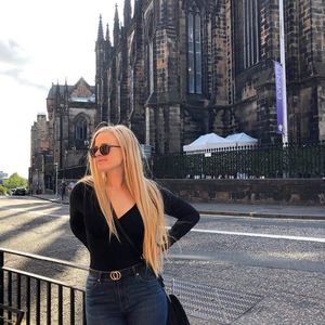 Meet your Posher, Riley